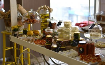 Zlatni sir, pobednik VI Balkan Cheese Festivala, samo kod Domaccina